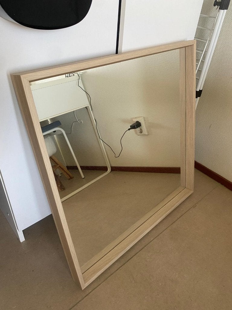 IKEA NISSEDAL Spiegel vierkant hout 65cmx65cm, Ophalen, Vierkant, Zo goed als nieuw, Minder dan 100 cm