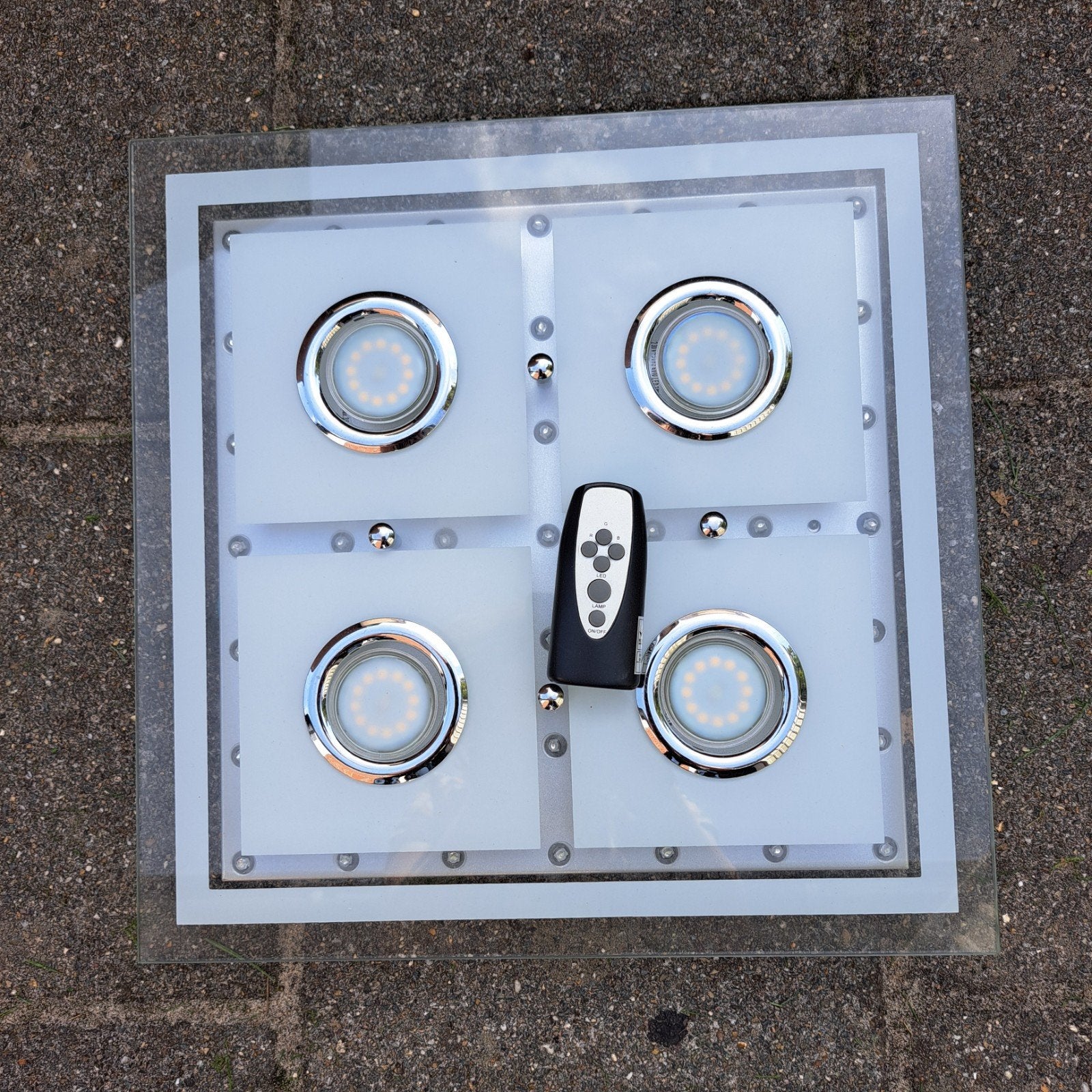 Led lamp met afstandsbediening, Huis en Inrichting, Ophalen