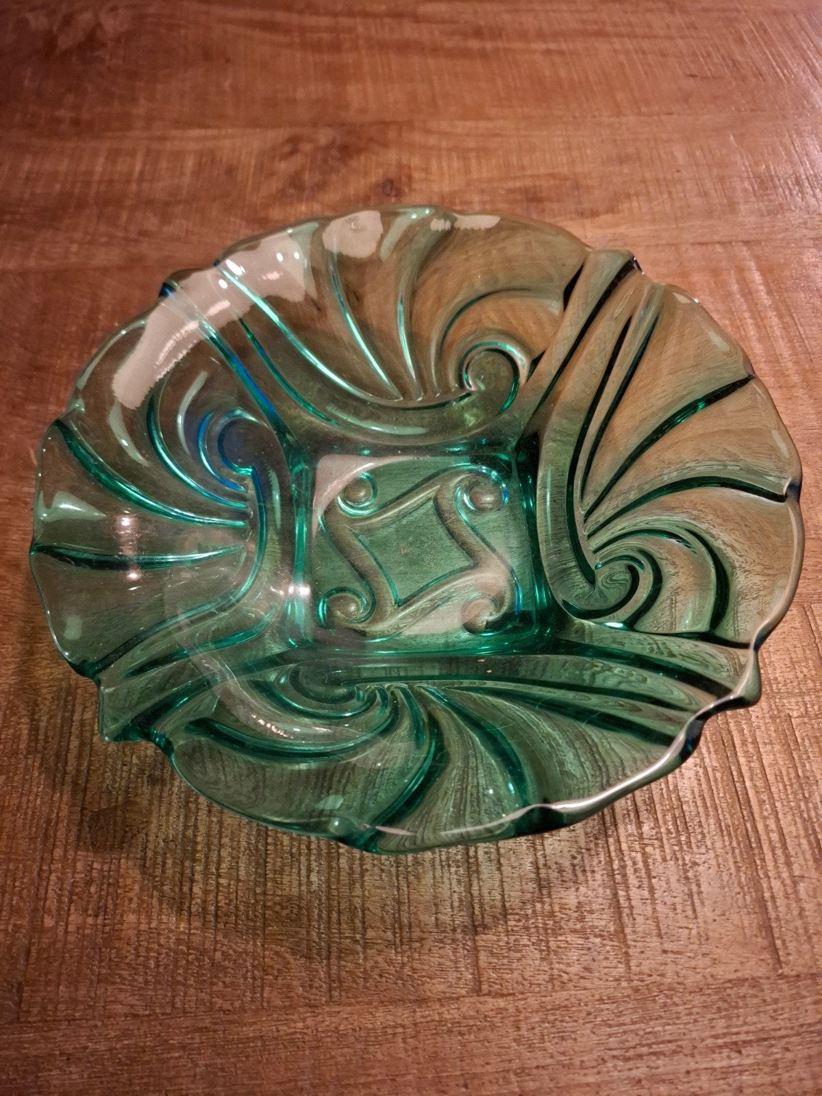 Vintage Groene Glazen Schaal - Decoratief en Tijdloos, Ophalen of Verzenden