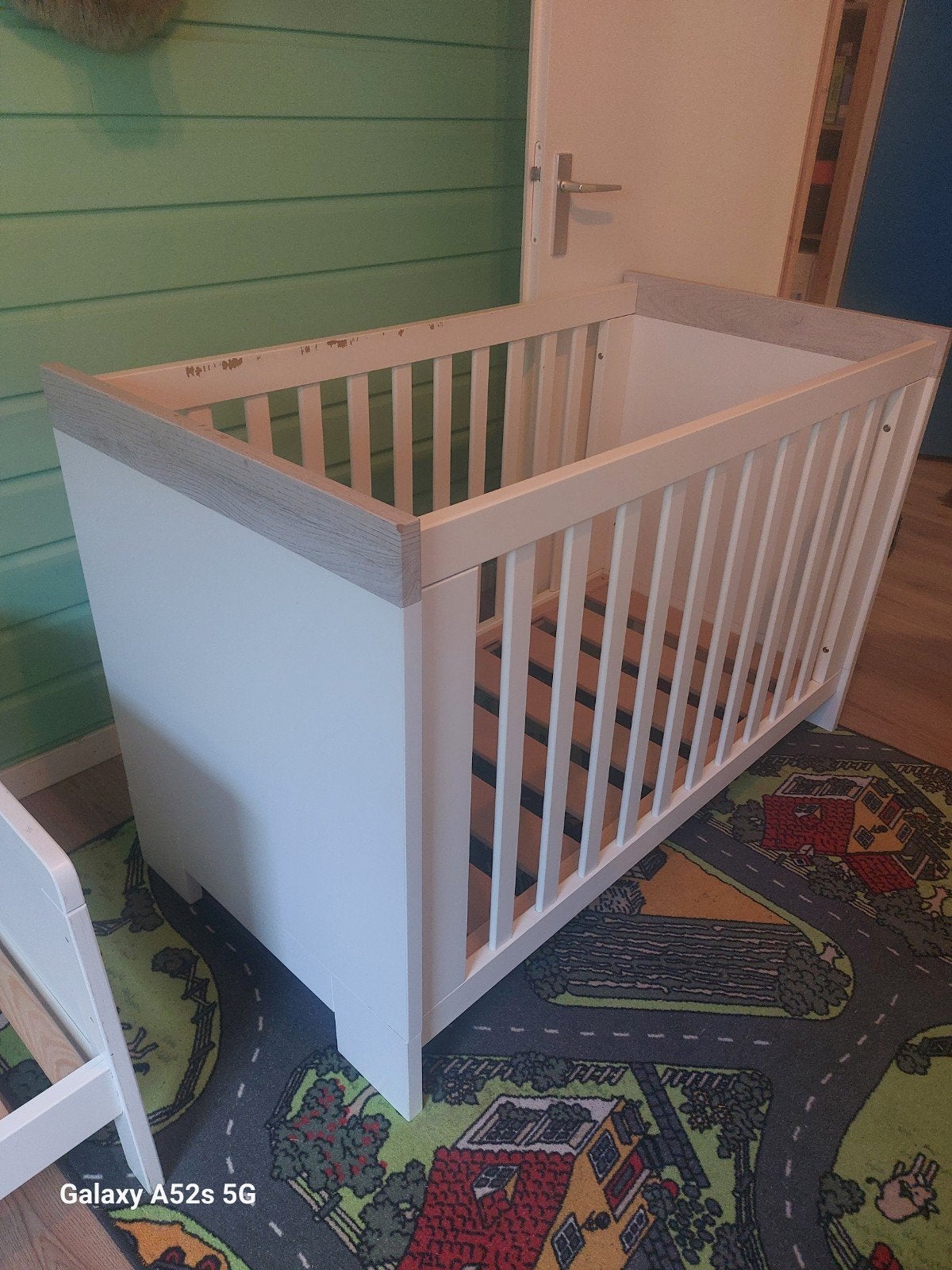 TWF Ledikant met bijt afdrukken, Kinderen en Baby's, Babywiegjes en Ledikanten, Ledikant, Ophalen