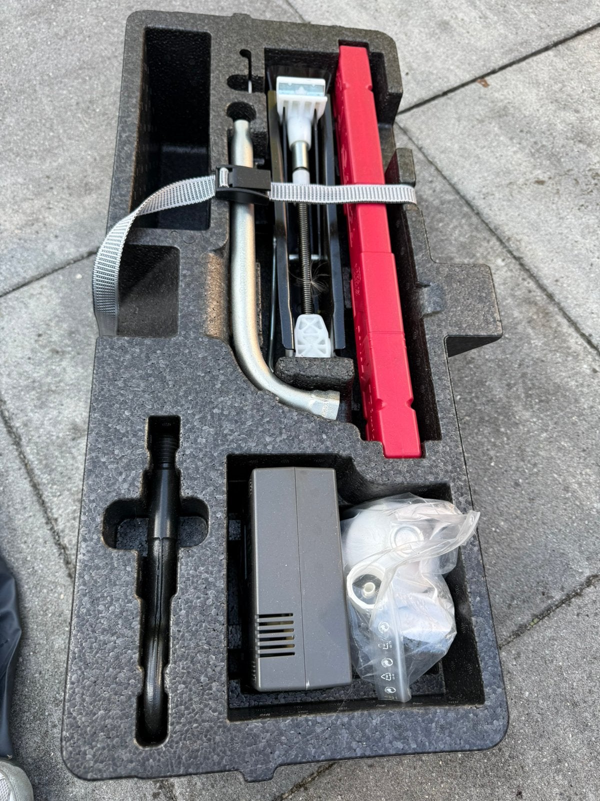 VW krik + bandenpomp, Auto diversen, Ophalen of Verzenden, Zo goed als nieuw, Hydraulisch, Garagekrik