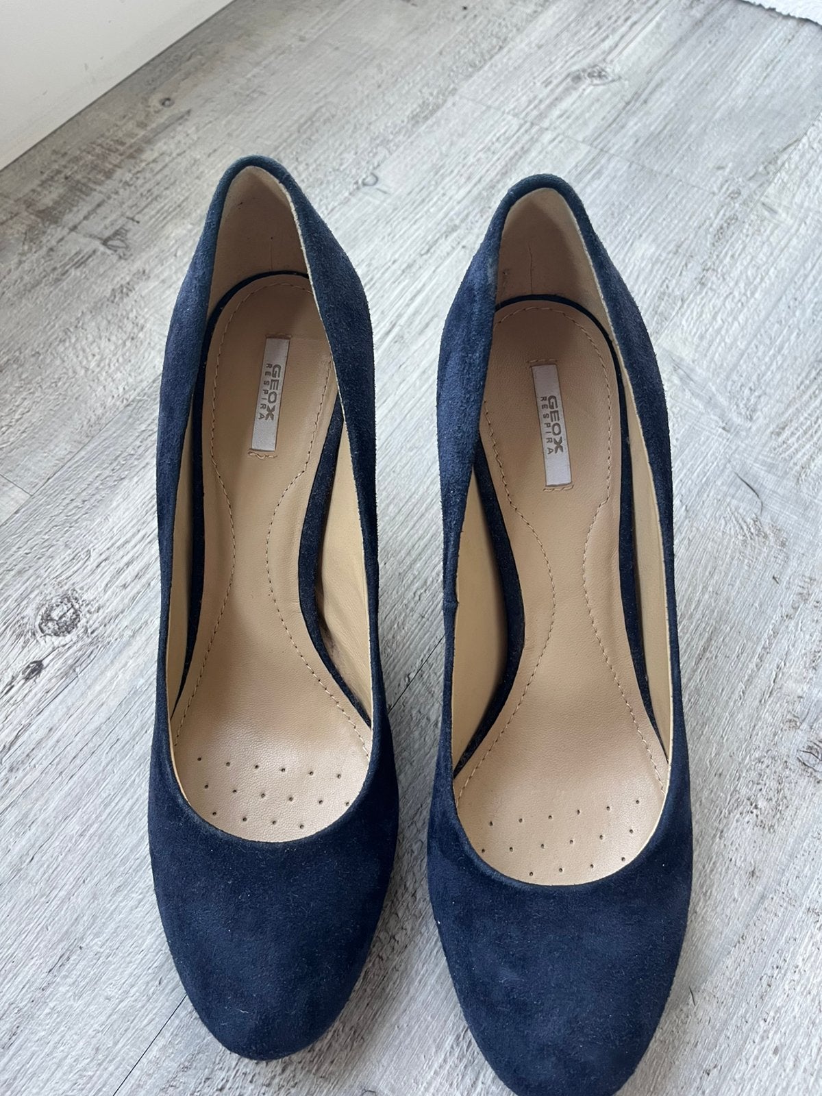 Pumps geox maat 39 blauw 1xgedragen, Kleding | Dames, Ophalen of Verzenden, Zo goed als nieuw, Blauw
