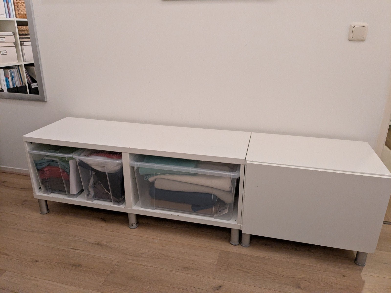 Set van 2 witte IKEA opbergkastjes met zilverkleurige poten, Ophalen, Gebruikt, 100 tot 150 cm, Overige materialen