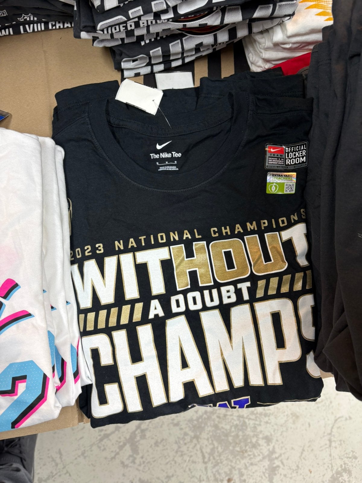 Grote partij 534 stuks heren Nike t-shirts, Ophalen, Nieuw, Nike, Info@nike.nl