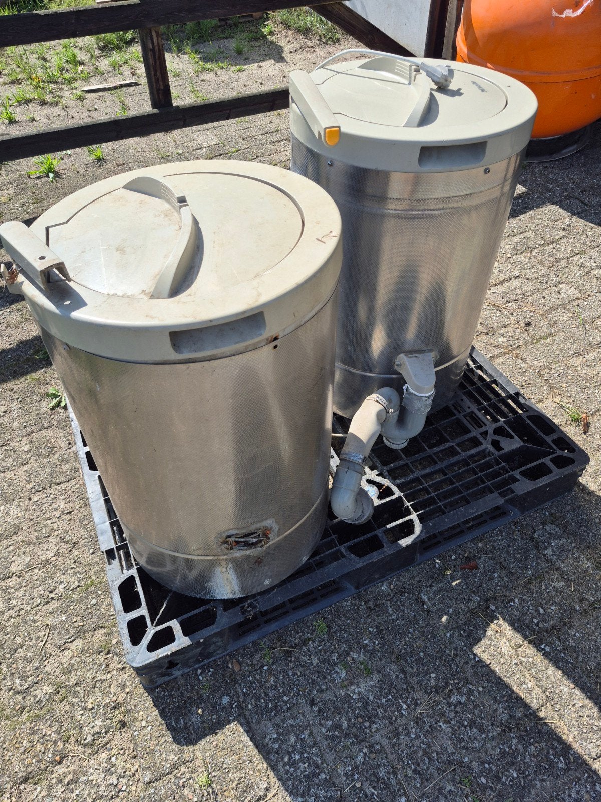 Miele Centrifuge - Gebruikt, Goede Staat met Onderdelen, Ophalen, Gebruikt, Minder dan 85 cm, 1200 tot 1600 toeren