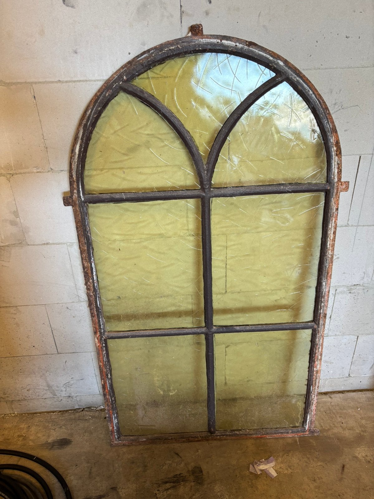 Oud metalen boogvenster / kozijn 115 x 65 cm authentiek glas, Ophalen, Zo goed als nieuw, Gevelraam of Ruit, Minder dan 80 cm