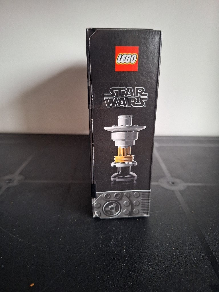 Foto 4 van Lego - Luke Skywalkers Lightsaber - 40730 - Nieuw!
