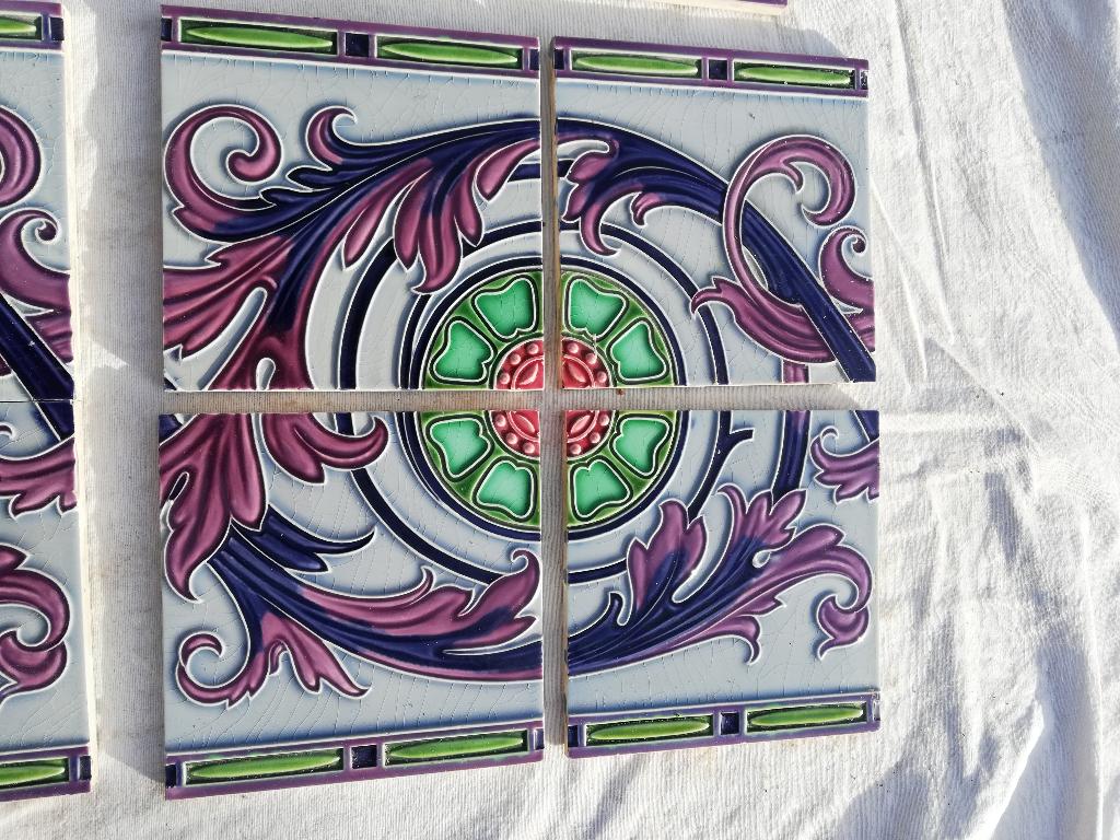 882x127cm Bijzondere lambrisering art nouveau tegels paars, Ophalen, Minder dan 20 cm, 10 m² of meer, Wandtegels