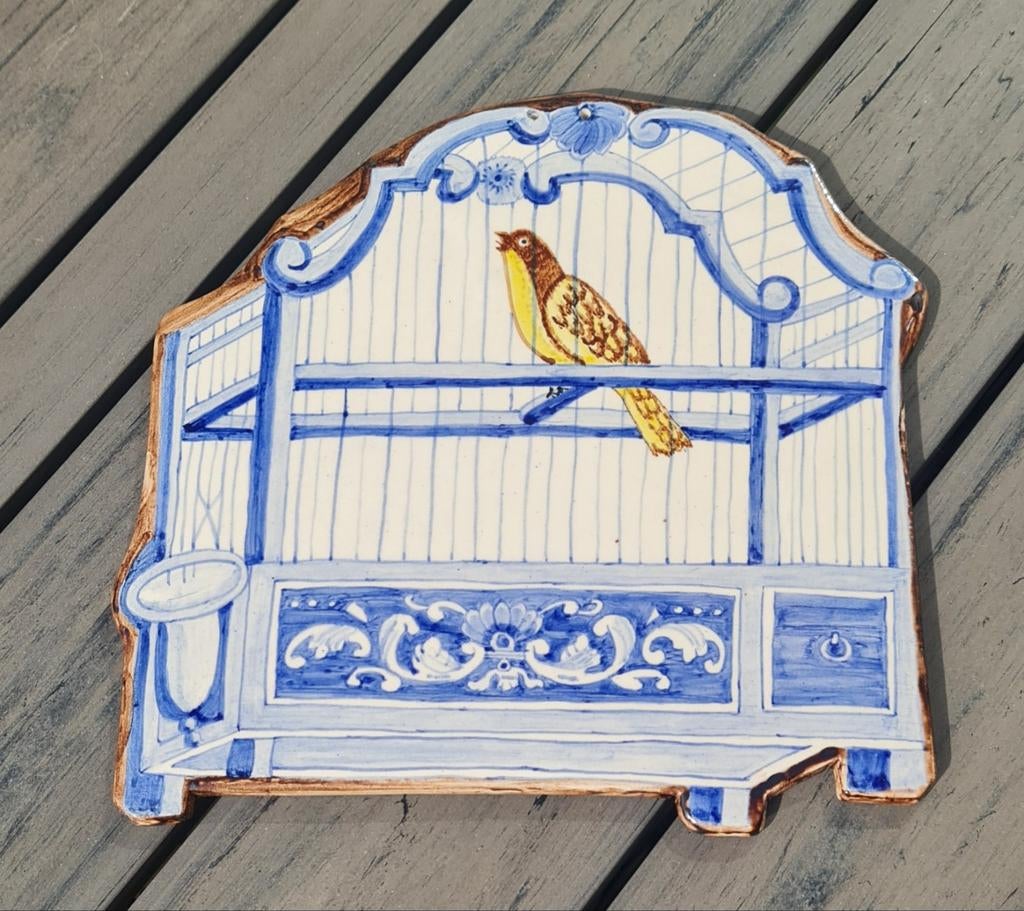 Delfts blauw wandplaquette vogel in kooi, Antiek en Kunst, Ophalen of Verzenden
