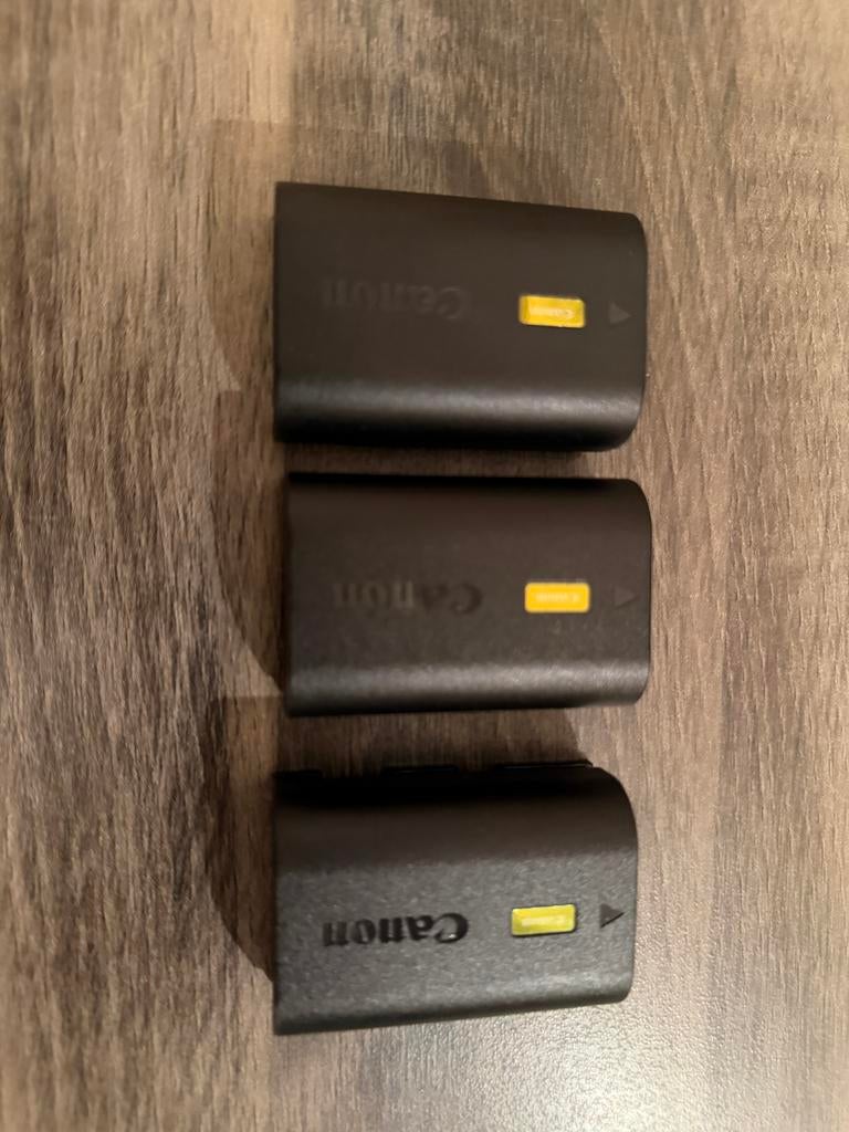 2x Originele Canon LP-E6NH accu's, Ophalen of Verzenden, Gebruikt