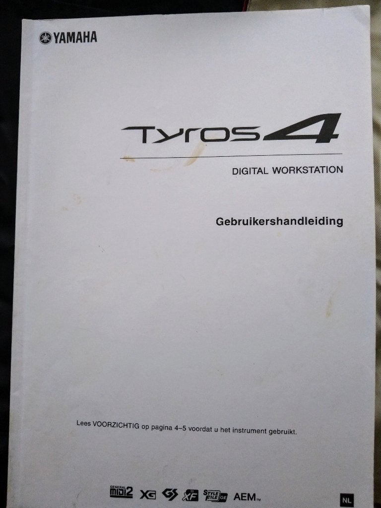 Tyros 4 handleiding plus USB Lan Adaptor, Ophalen, 61 toetsen, Yamaha