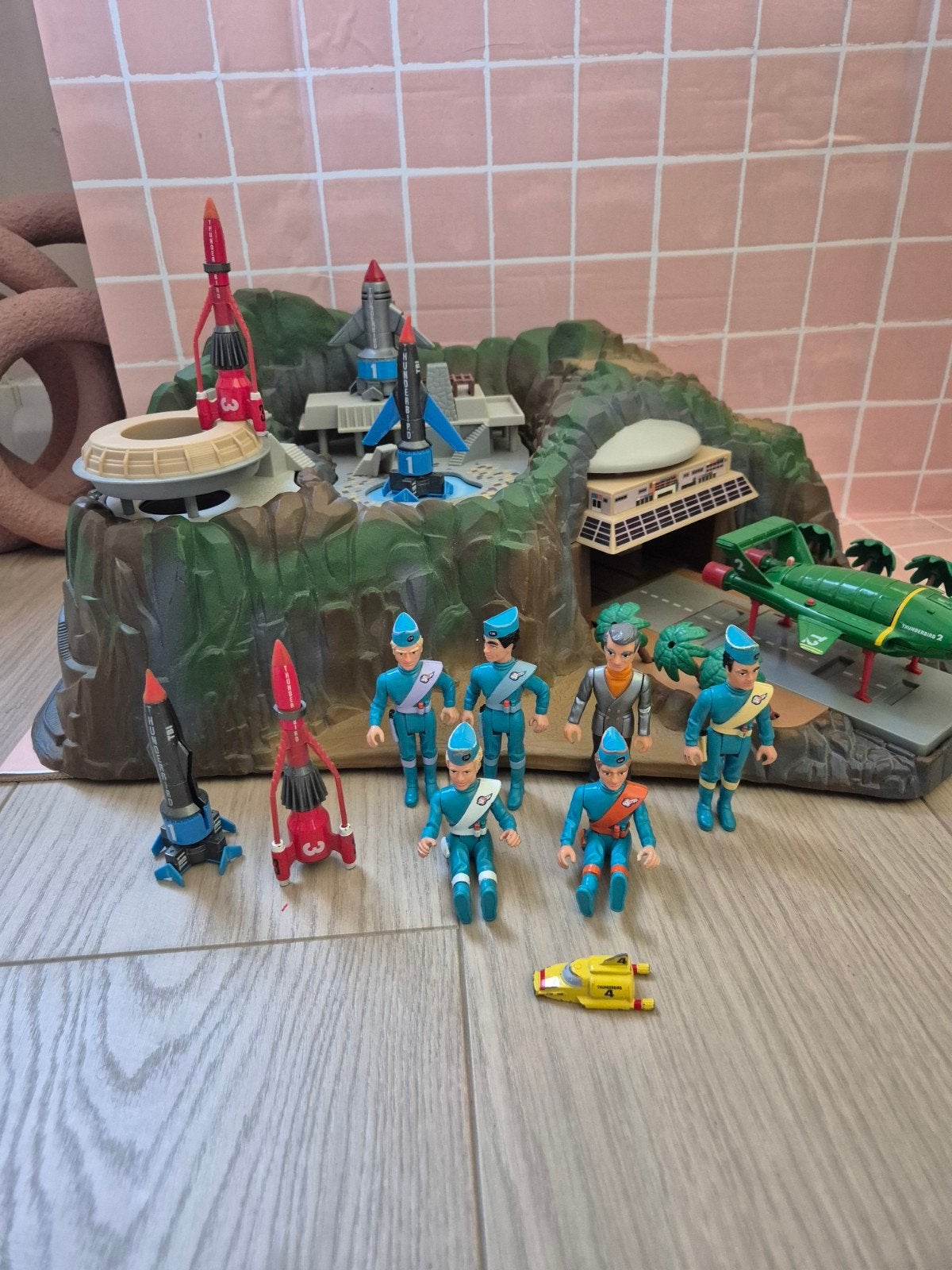 Vintage Thunderbirds tracey island met Figuren en Voertuigen, Ophalen of Verzenden, Zo goed als nieuw, Jongen of Meisje