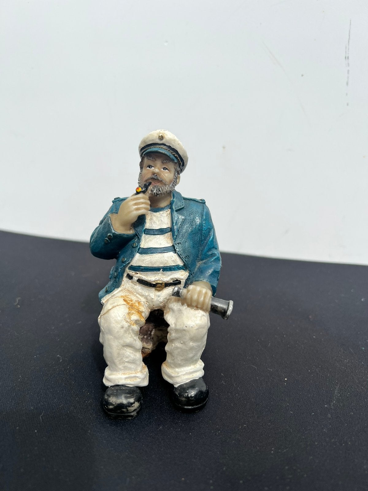 Te Koop Beeldje Kapitein Zeeman Visser Boot, Ophalen of Verzenden, Zo goed als nieuw, Dier