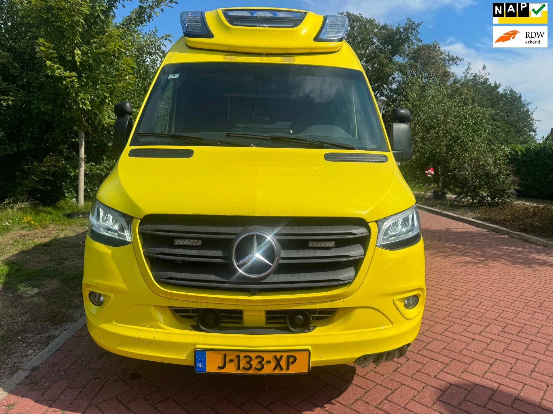 Mercedes-Benz SPRINTER EX AMBULANCE 3.0 V6, 3281 kg, Gebruikt, 2000 kg, 2987 cc