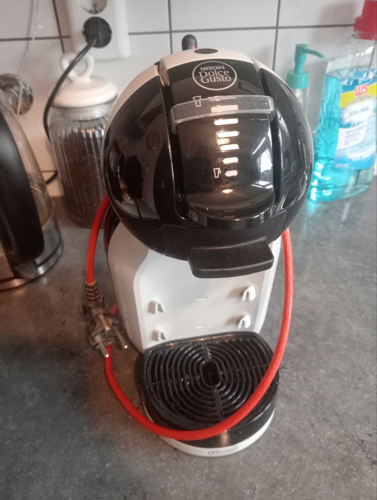 Zgan Dolce Gusto. Maakt veel geluid, Witgoed en Apparatuur, Koffiezetapparaten, Ophalen, Zo goed als nieuw, Koffiemachine
