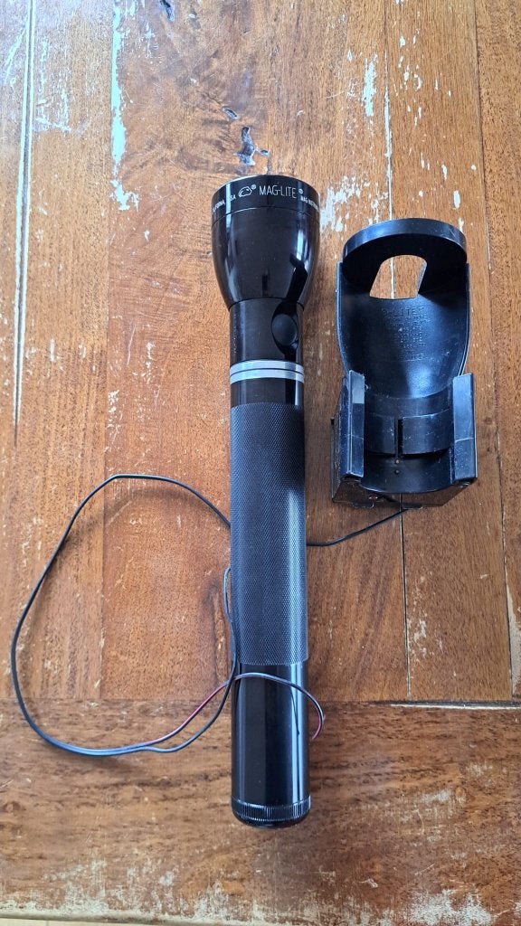 Maglite staaflamp zaklamp batterijen lader halogeen, Ophalen of Verzenden, Gebruikt, Batterij