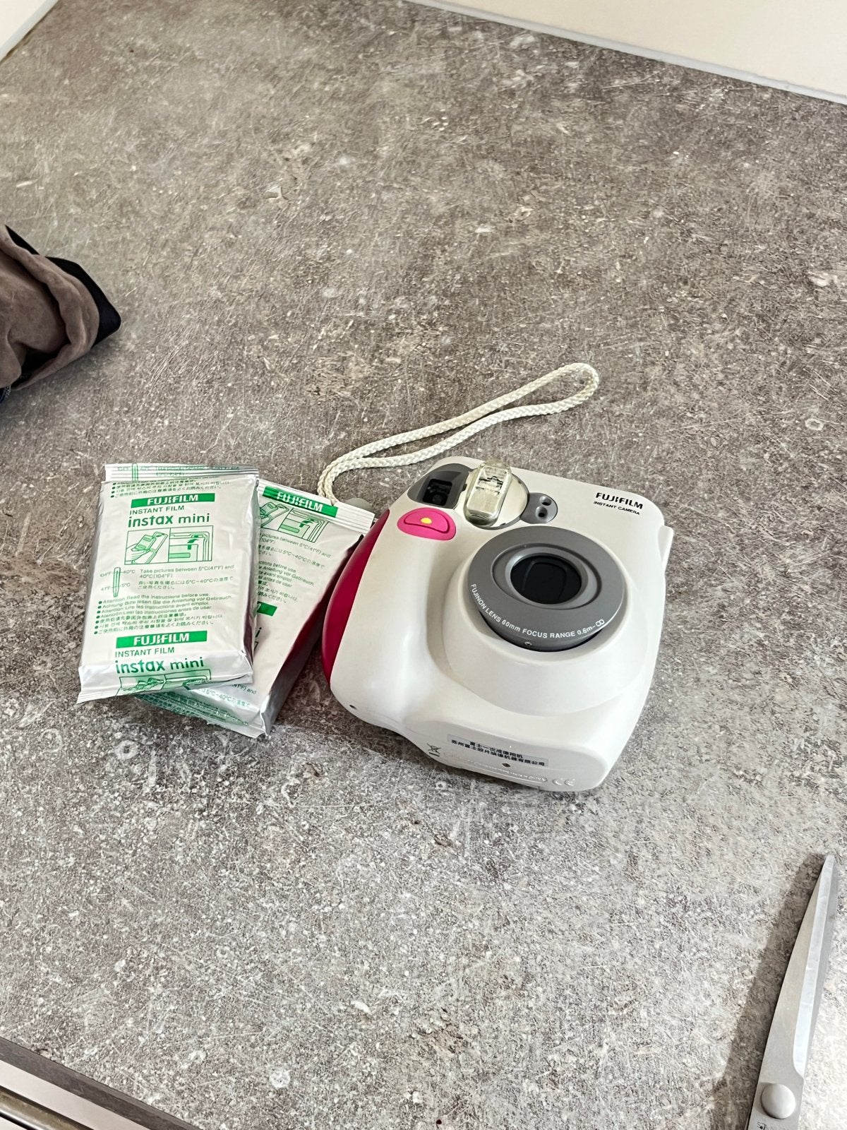 Fujifilm Instax mini 7S met 20 vellen fotopapier, Gebruikt, Compact, Ophalen of Verzenden, Fuji