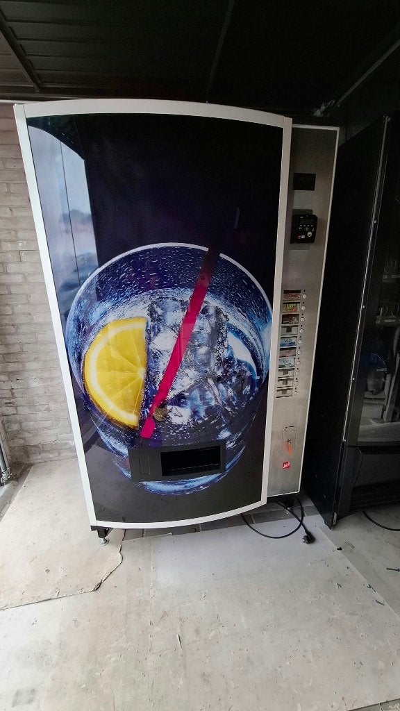 2 vendingmachines, Ophalen