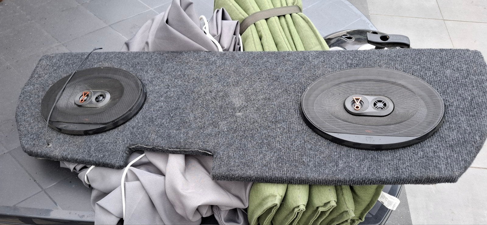 Hoedenplank Toyota Aygo met JBL Stage3 9637 luidsprekers, Ophalen