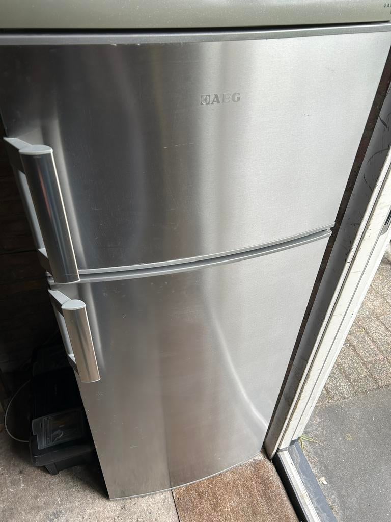 Gratis af te halen koelkast AEG, 200 liter of meer, Ophalen, Zo goed als nieuw, Zonder vriesvak