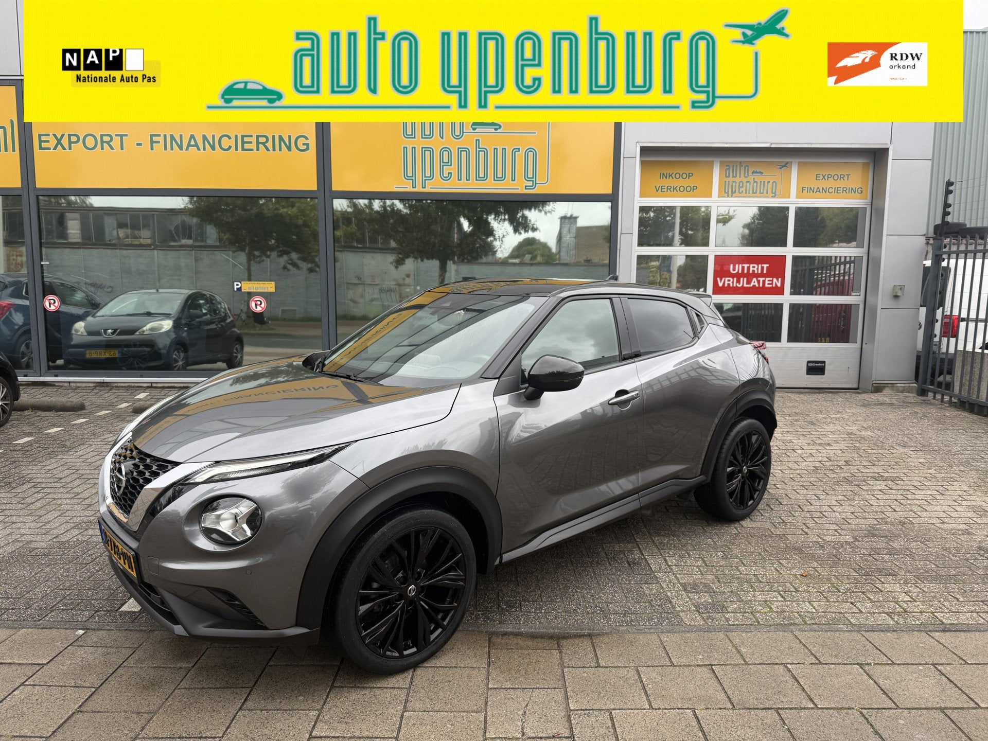 Nissan Juke 1.0 DIG-T Enigma * 39.393 Km * Camera * Apple Ca, Auto's, Voorwielaandrijving, Dealer onderhouden, Stof, Euro 6