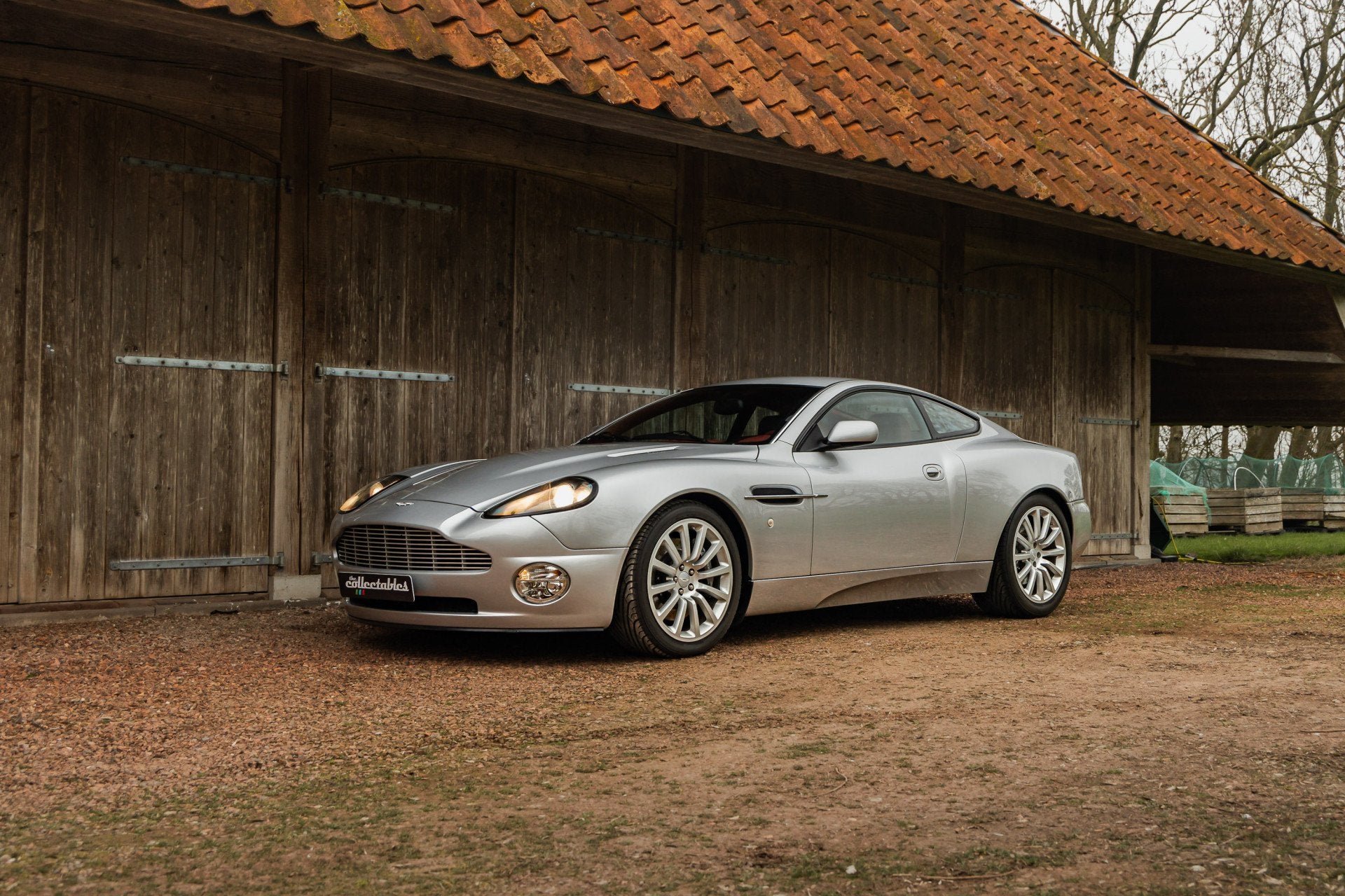 Aston Martin V12 Vanquish 5.9, slechts 3.696km (bj 2003), Auto's, Aston Martin, Automaat, Achterwielaandrijving, 5935 cc, 12 cilinders