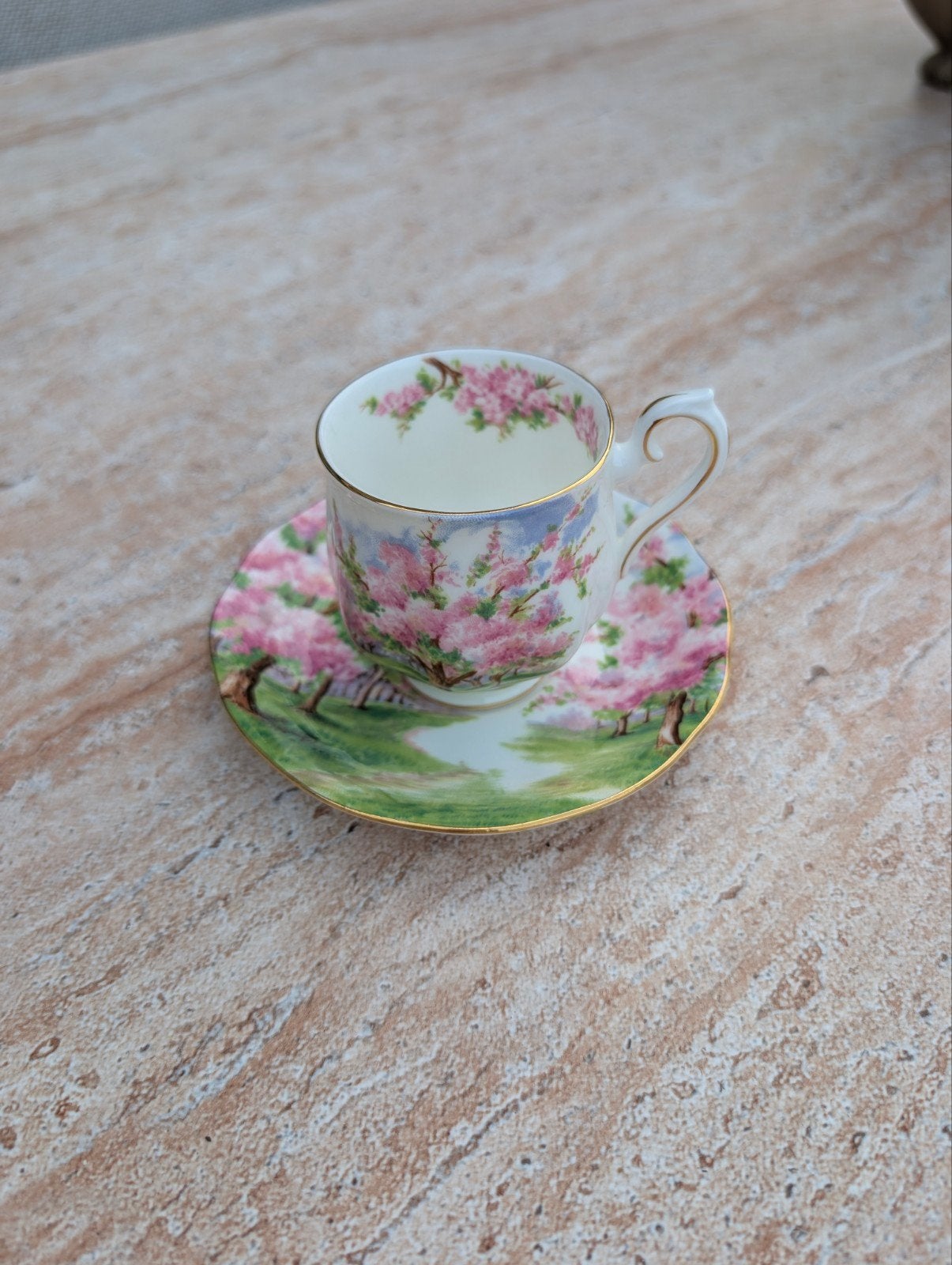 Royal Albert Blossom Time Kop en Schotel, Ophalen