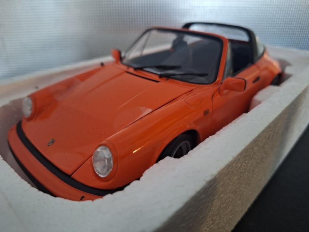 Porsche 911 Carrera Targa 1983  Schaal 1:18, Hobby en Vrije tijd, Modelauto's | 1:18, Minichamps, Auto, Nieuw, Ophalen of Verzenden