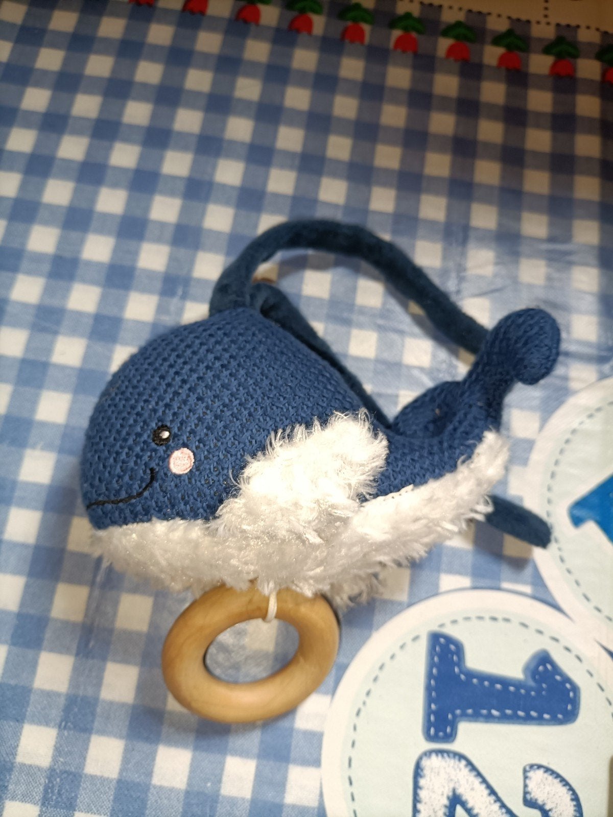 Hema Blauwe walvis knuffel met liedje (muziekdoosje) 15 cm, Ophalen of Verzenden, Zo goed als nieuw, Overige typen