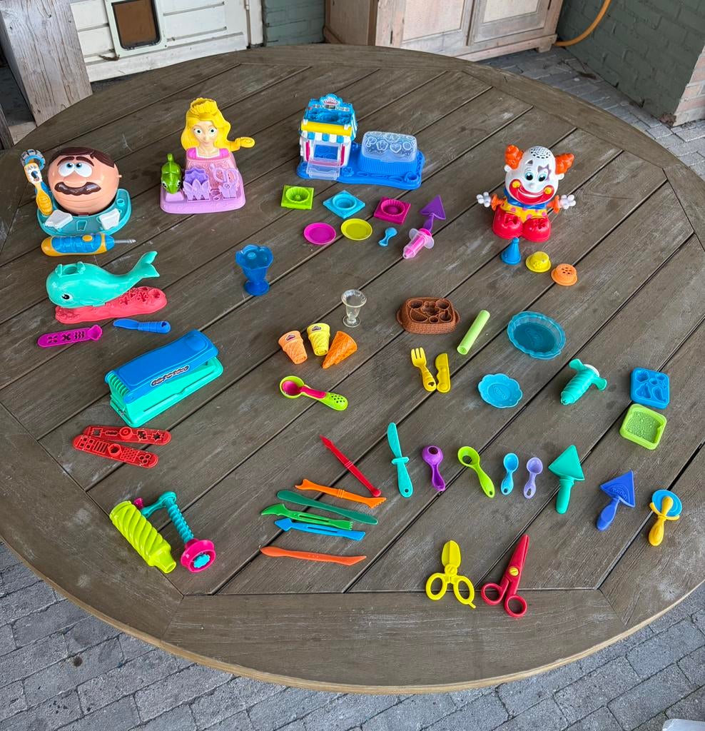 Play do klei meerdere sets, Ophalen of Verzenden, Zo goed als nieuw, Jongen of Meisje