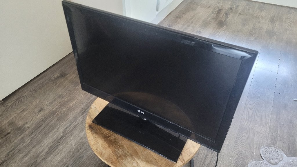 LG televisie (32 inch), Ophalen, Gebruikt, 50 Hz, 80 tot 100 cm