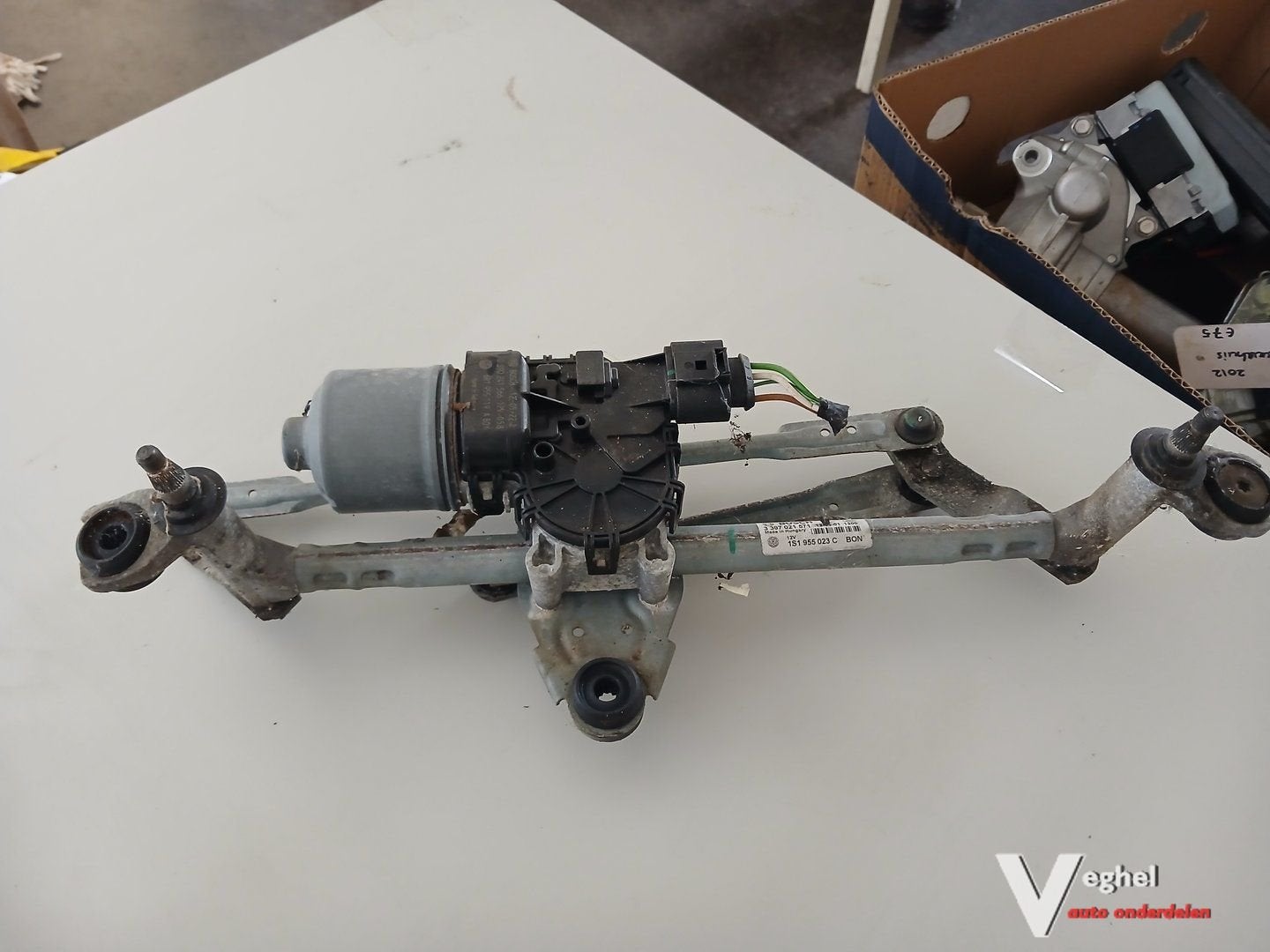 VW Up 1.0B 3drs ruitenwissermotor met mechanisme '12