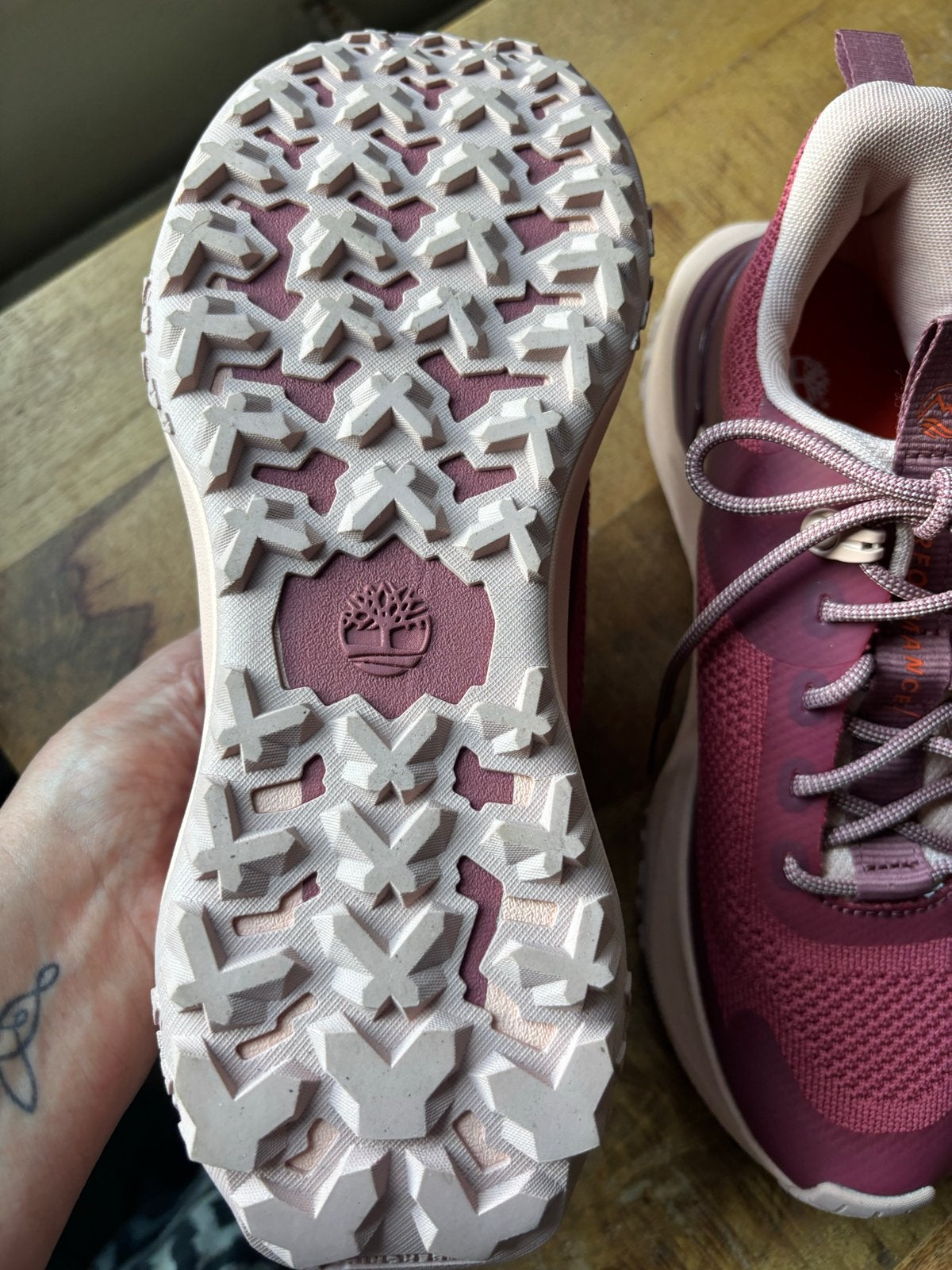 Timberland Sneakers - Zo goed als nieuw, Ophalen of Verzenden, Zo goed als nieuw, Rood, Sneakers of Gympen