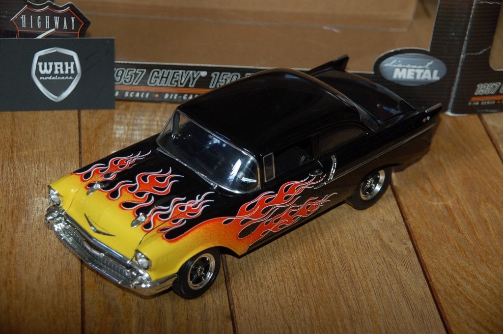 1:18 CHEY 150 FLAMES Highway 61 WRH, Ophalen of Verzenden, Zo goed als nieuw, Auto, Overige merken