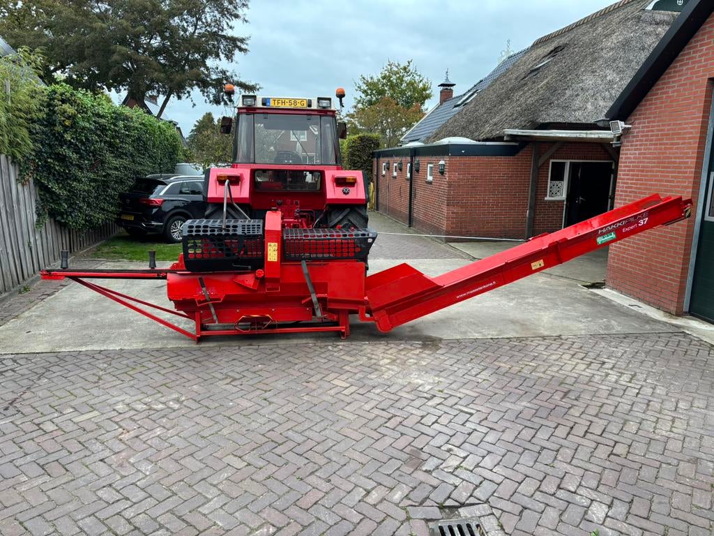 Te huur hakki pilke expert 37, Ophalen, Liggend