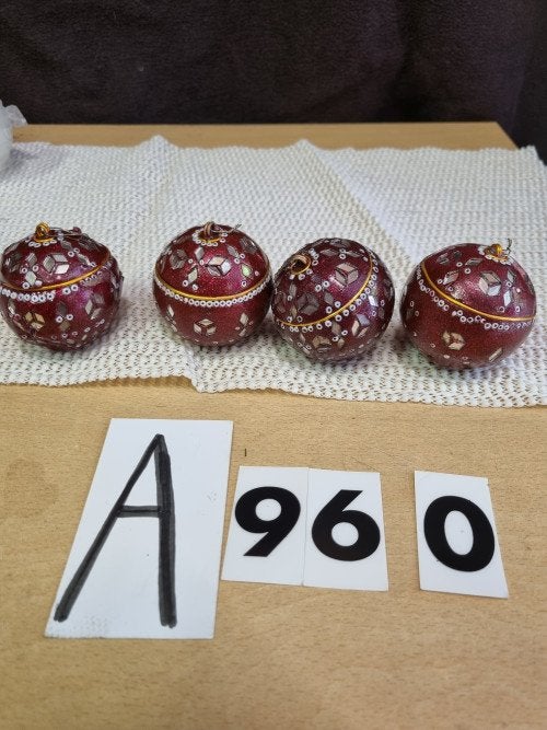 kerstballen vintage 4 stuks [a960], Ophalen of Verzenden, 'T Olde Gre-j, Info@toldegrej.nl, Endepoelstraat 20f Didam