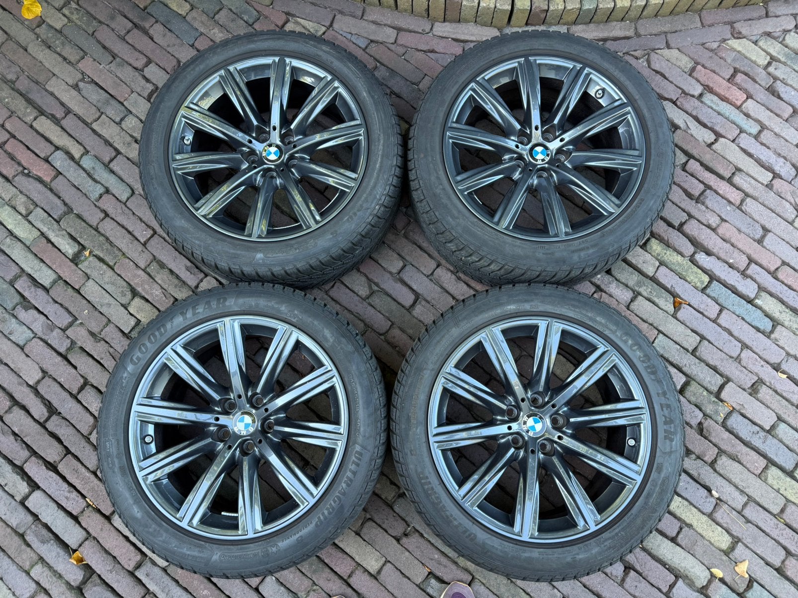 Winterset (banden en velgen) BMW G30/31, Auto-onderdelen, Ophalen, 18 inch, Banden en Velgen, Winterbanden