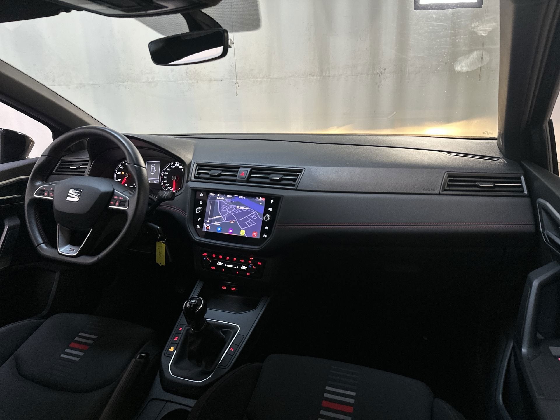 Seat Ibiza 1.0 TSI FR Business Intense Camera Navigatie DAB+, Auto's, Dealer onderhouden, Stof, Met garantie (alle), Ibiza