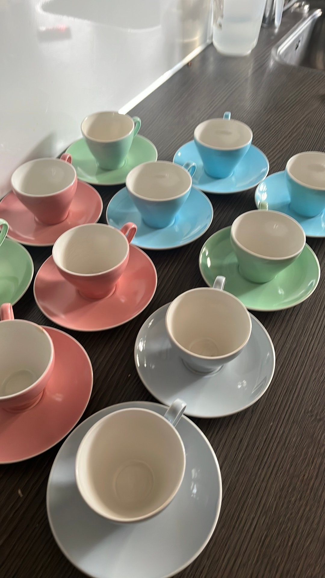 Regout pastel 11 kopjes en schotels, Ophalen of Verzenden