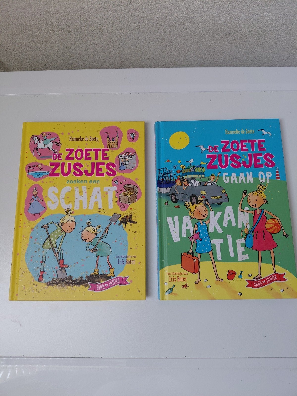 De Zoete Zusjes - 2 boeken, Ophalen of Verzenden, Zo goed als nieuw, Hanneke de Zoete, Fictie algemeen