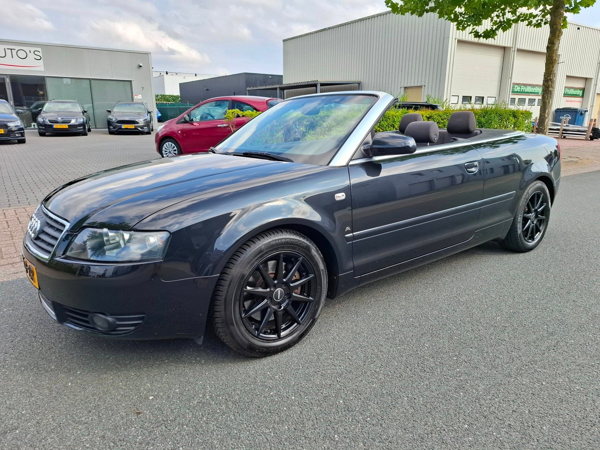 Audi A4 Cabriolet 1.8 Turbo CLIMA/CRUISE/PDC!, Voorwielaandrijving, Stof, Gebruikt, Zwart
