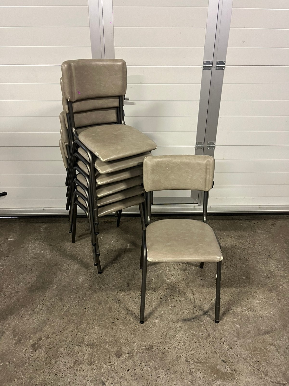 100 stuks stackchairs export horeca stapelbaar stapel stoel, Ophalen, Zo goed als nieuw, Metaal, Vijf, Zes of meer stoelen