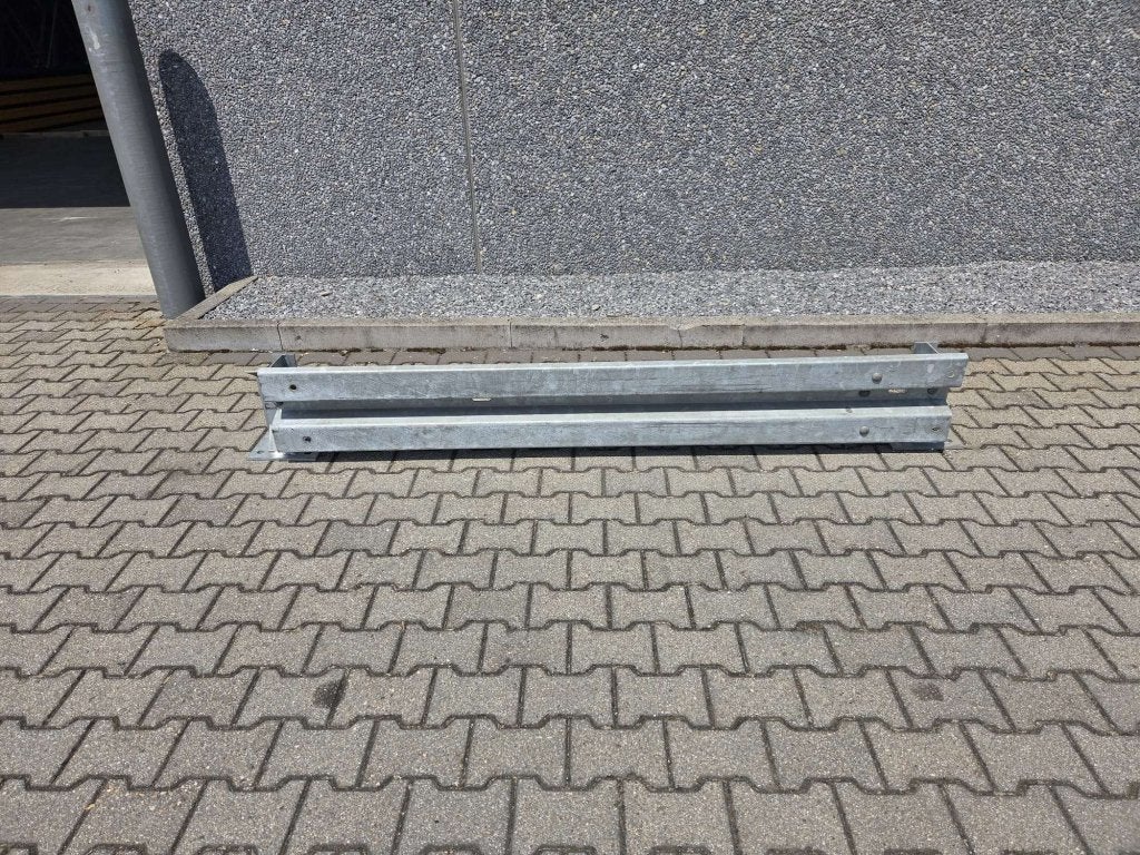 Vangrail / Aanrijbeveiliging Gegalvaniseerd Gebruikt, Niet ingevuld, Niet ingevuld, Niet ingevuld