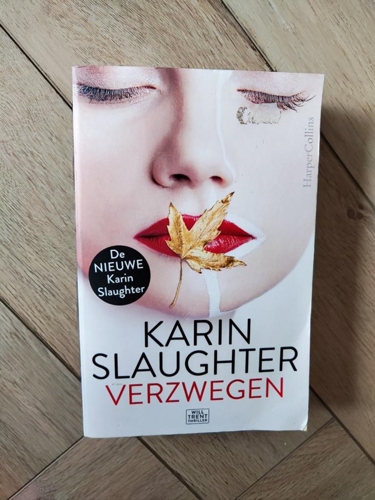Karin Slaughter - Verzwegen, Ophalen of Verzenden, Zo goed als nieuw, Karin Slaughter