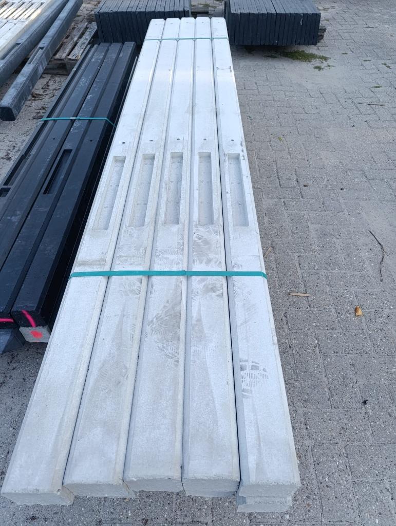 Gecoate betonpalen 10x10x280xm wit/lichtgrijs, Ophalen, Overige materialen, Minder dan 3 meter, .