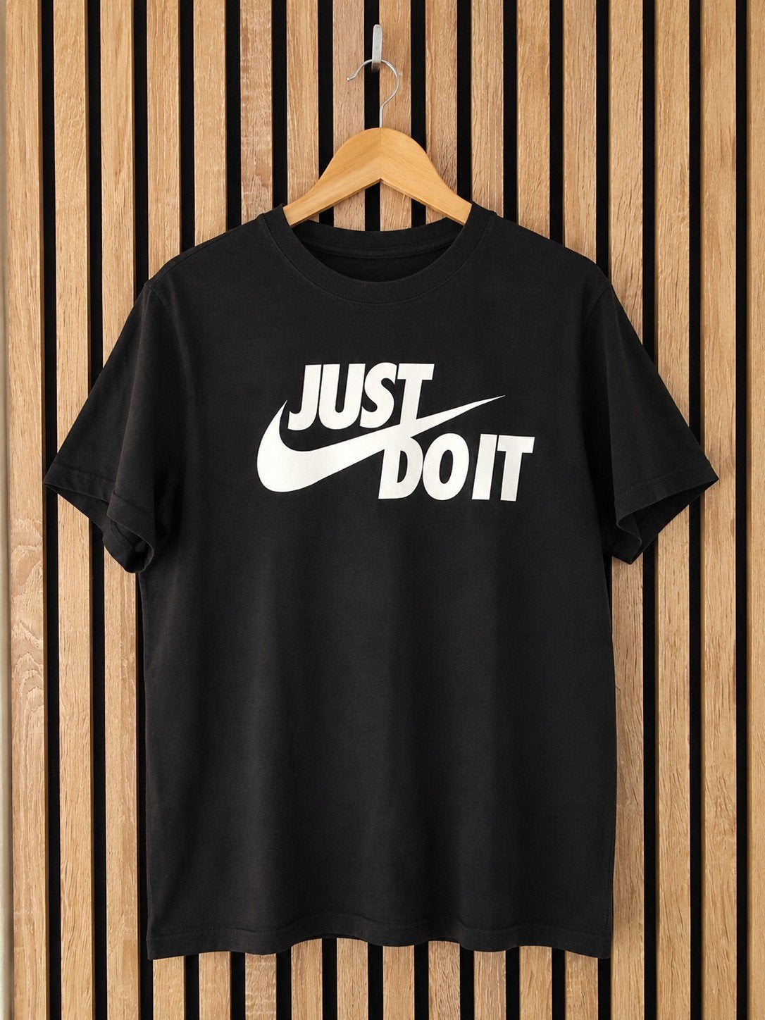 Nike 'Just Do It' T-shirt - Vintage Stijl, Maat 52/54 (L), Zwart, Nike, Ophalen of Verzenden