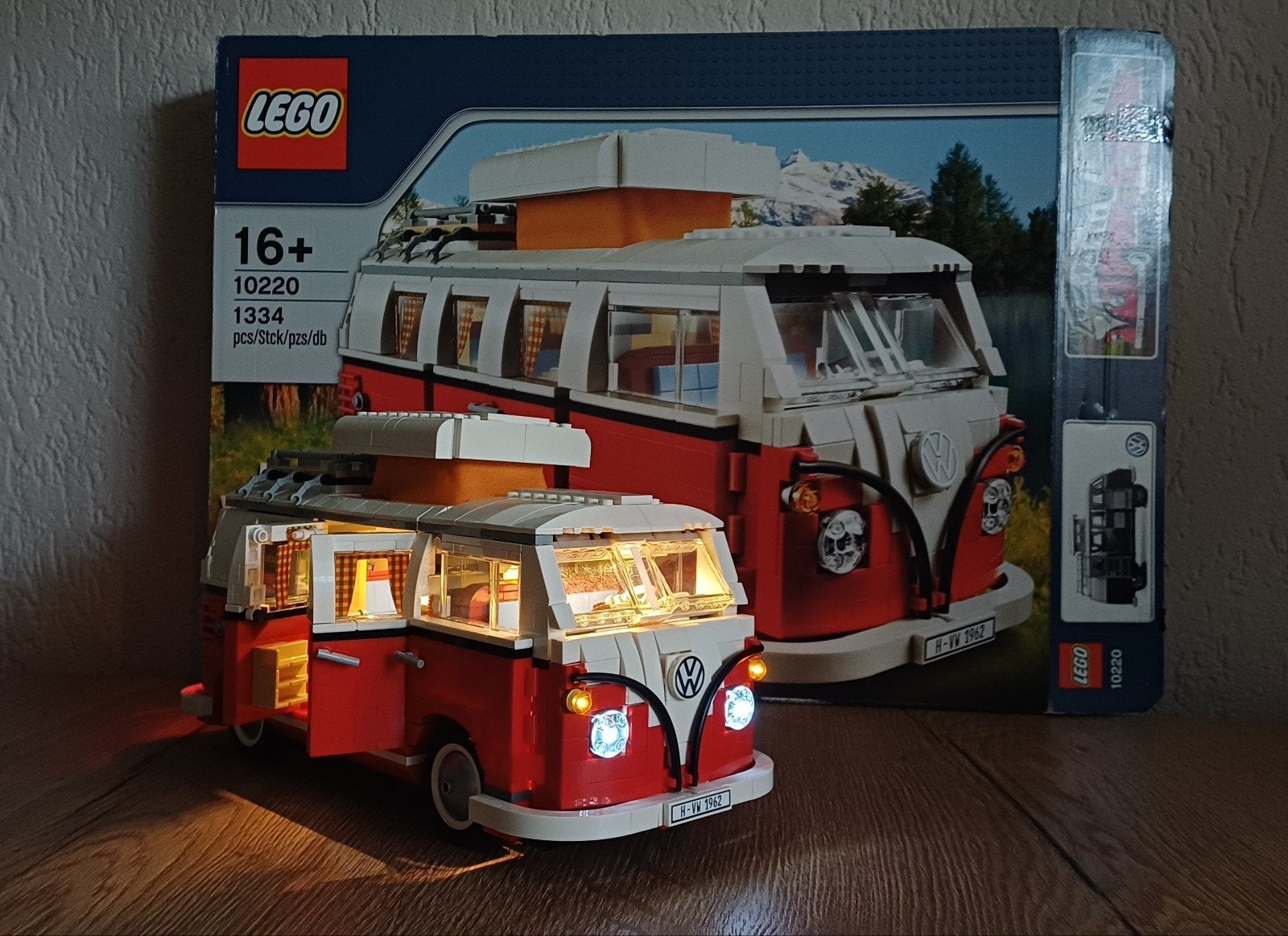10220 lego vw busje - incl verlichting, Ophalen, Compleet, Lego, Zo goed als nieuw