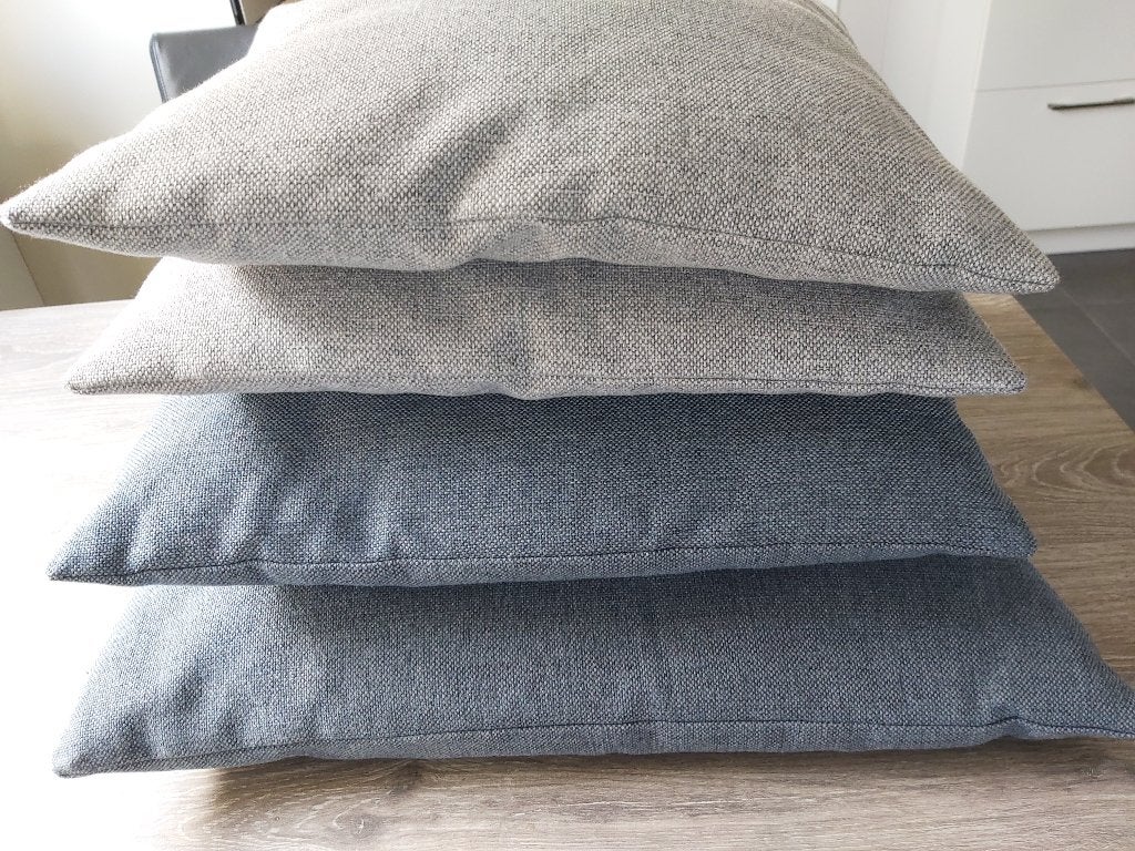 4 sierkussens kussens blauw grijs beige decoratief, Ophalen of Verzenden, Zo goed als nieuw, Overige kleuren, Vierkant