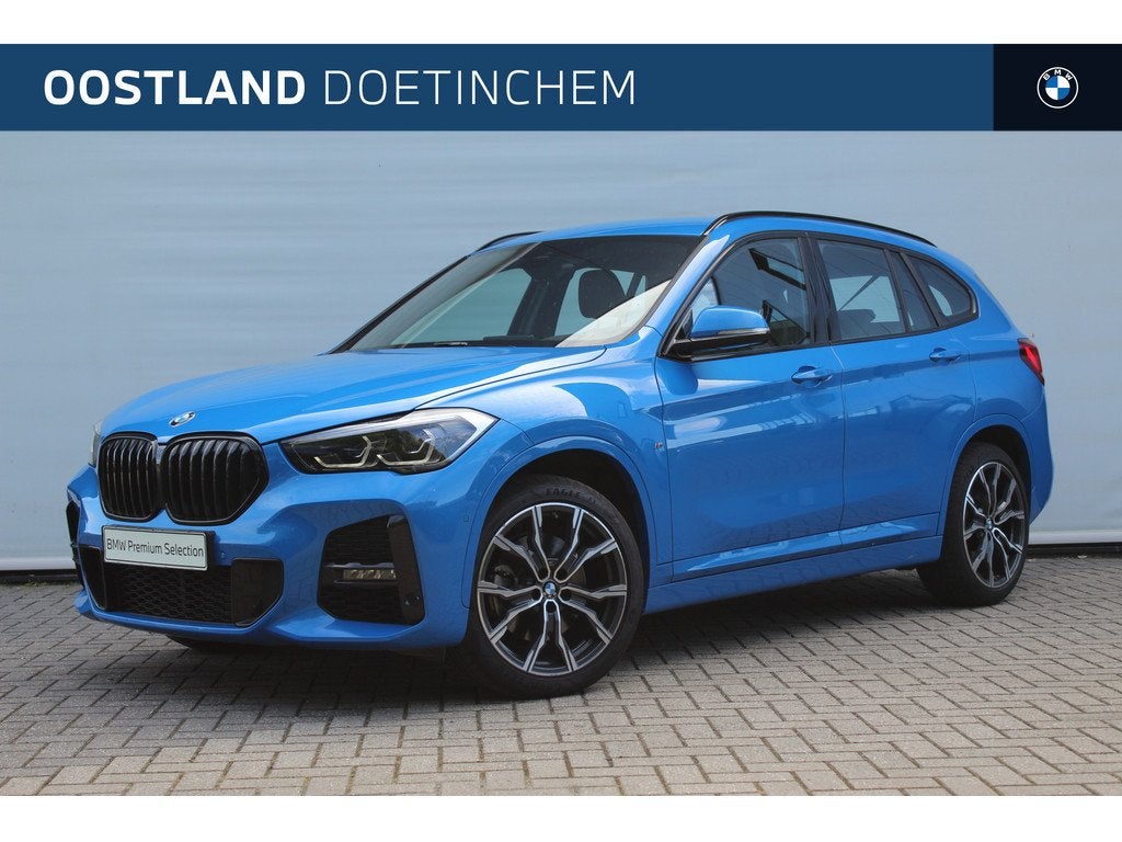 BMW X1 sDrive20i High Executive M Sport Automaat / Sportstoe