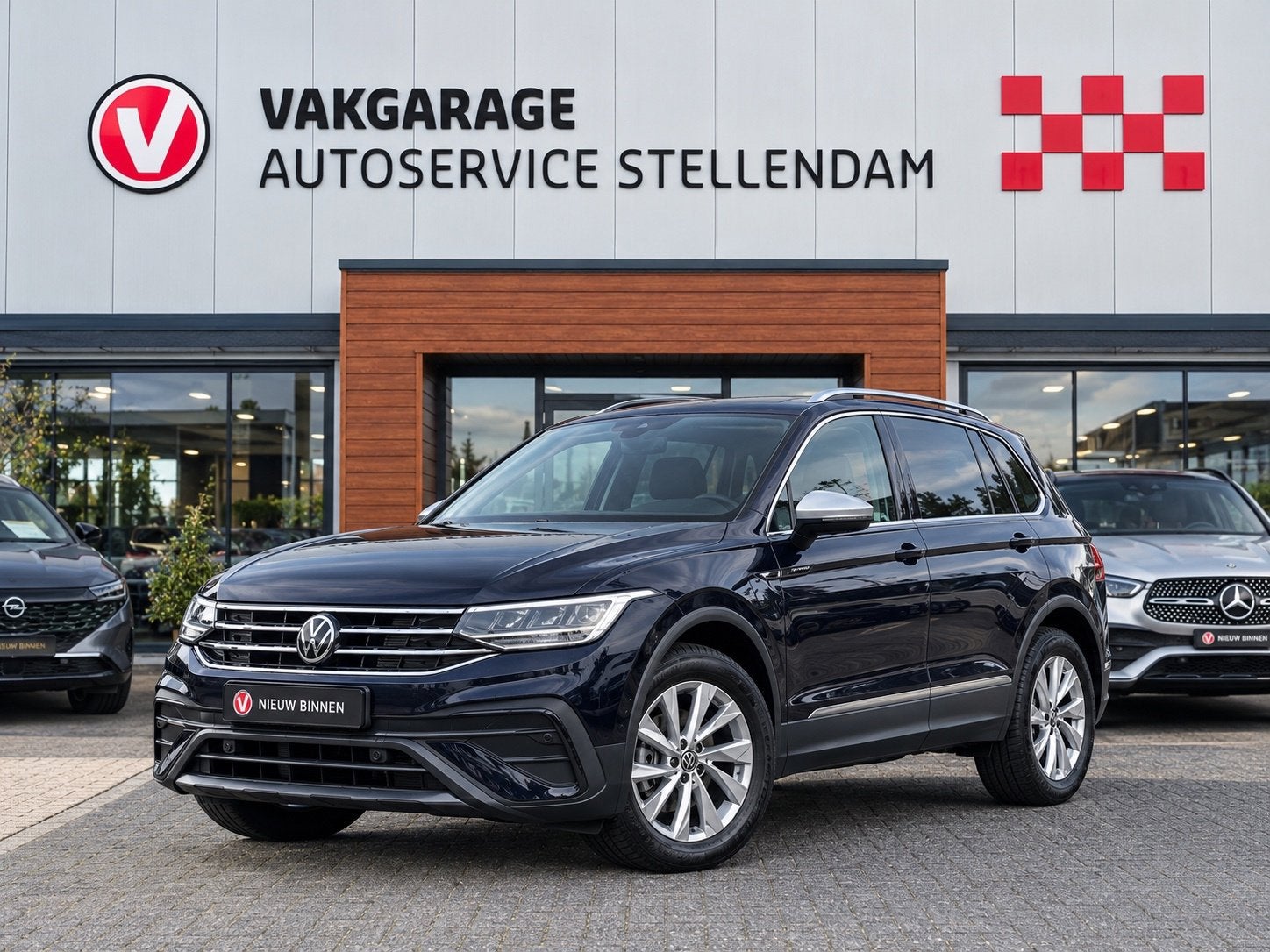 Volkswagen Tiguan Allspace 1.5 TSI 7persoons|VERWACHT, Auto's, Stof, 150 pk, 7 stoelen, Zwart